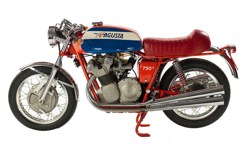 Illustration for article titled Vacant NYC Store Turned Into A Treasure Trove Of Beautiful Motorcycles